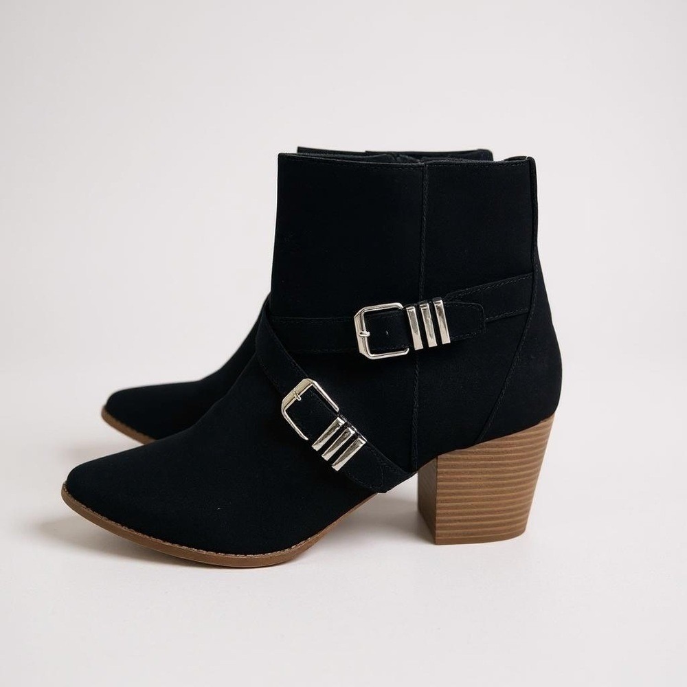 Sun + Stone Women's Elyssaa Pointed Toe Booties - Black - Size 9.5 Medium